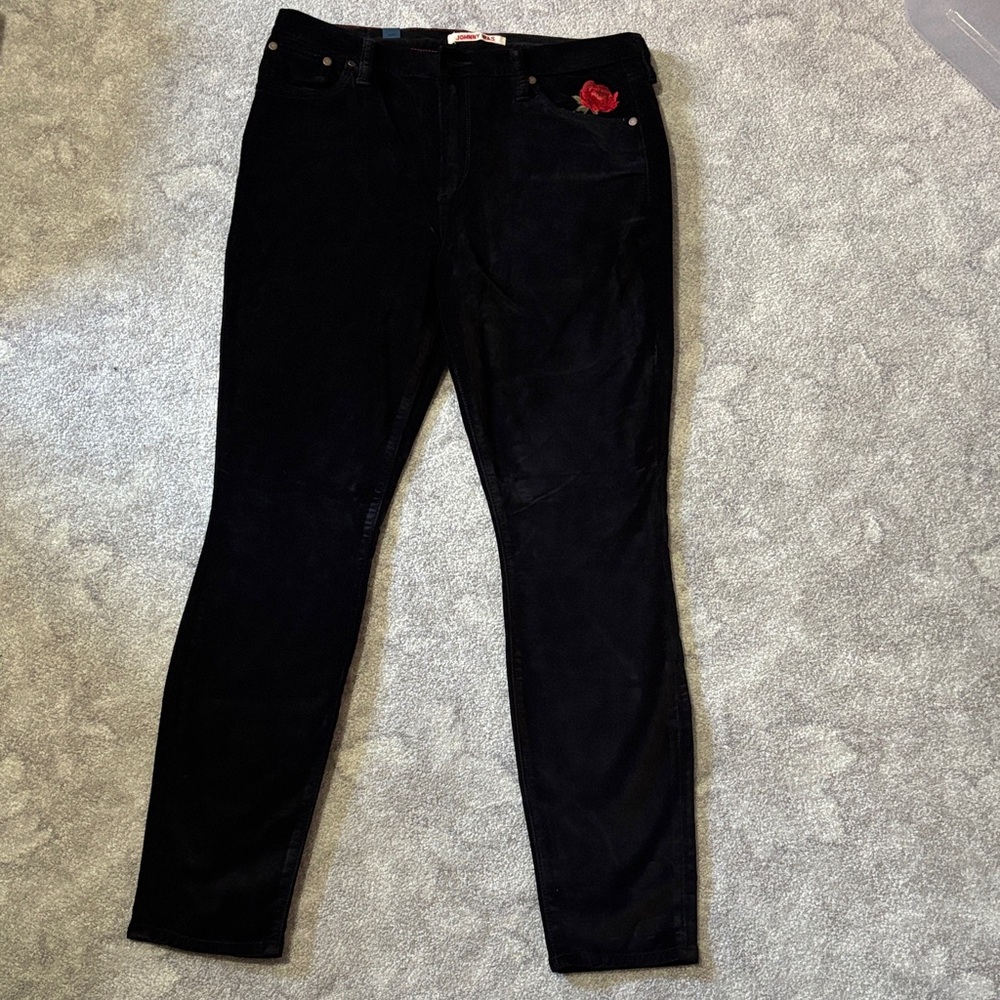 Johnny Was size 31 black velvet  jeans w/Red Rose Embroidery. New and beautiful